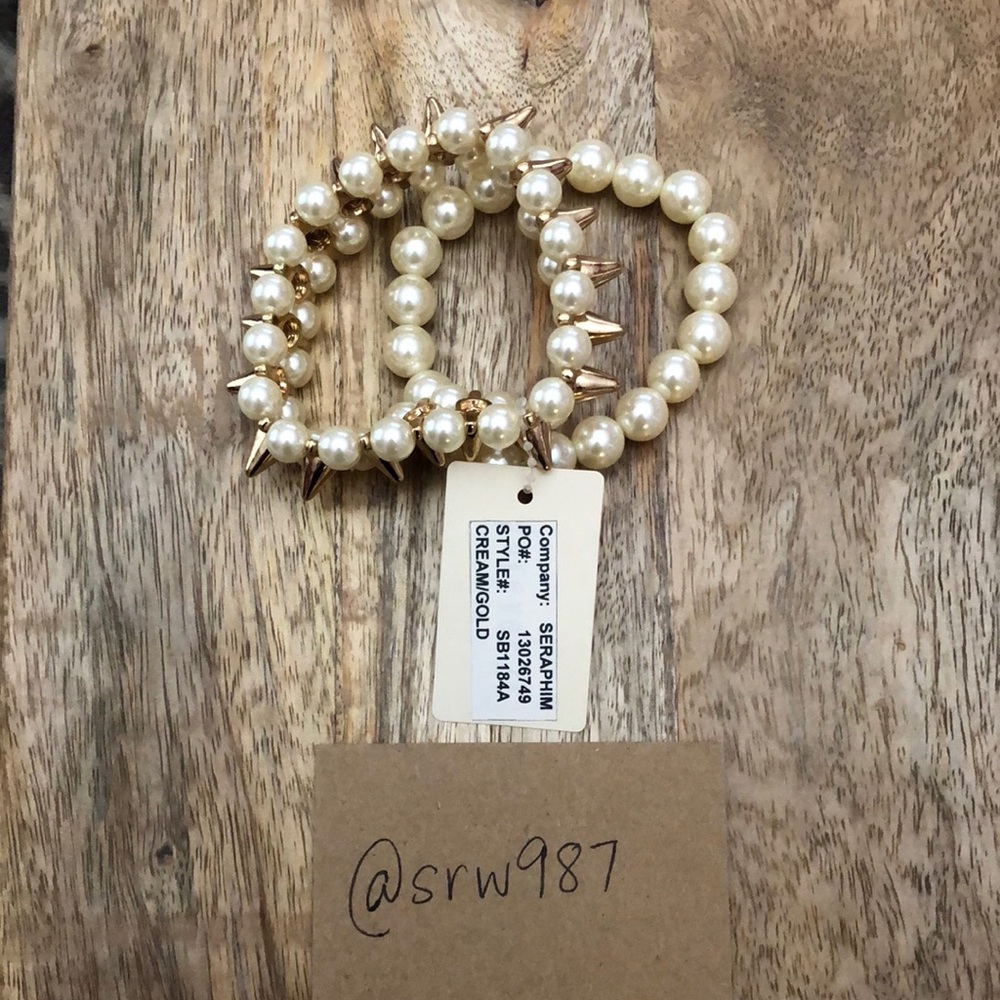 Forever 21 Stretchy Spike Bead Bracelet Set in Cream and Gold